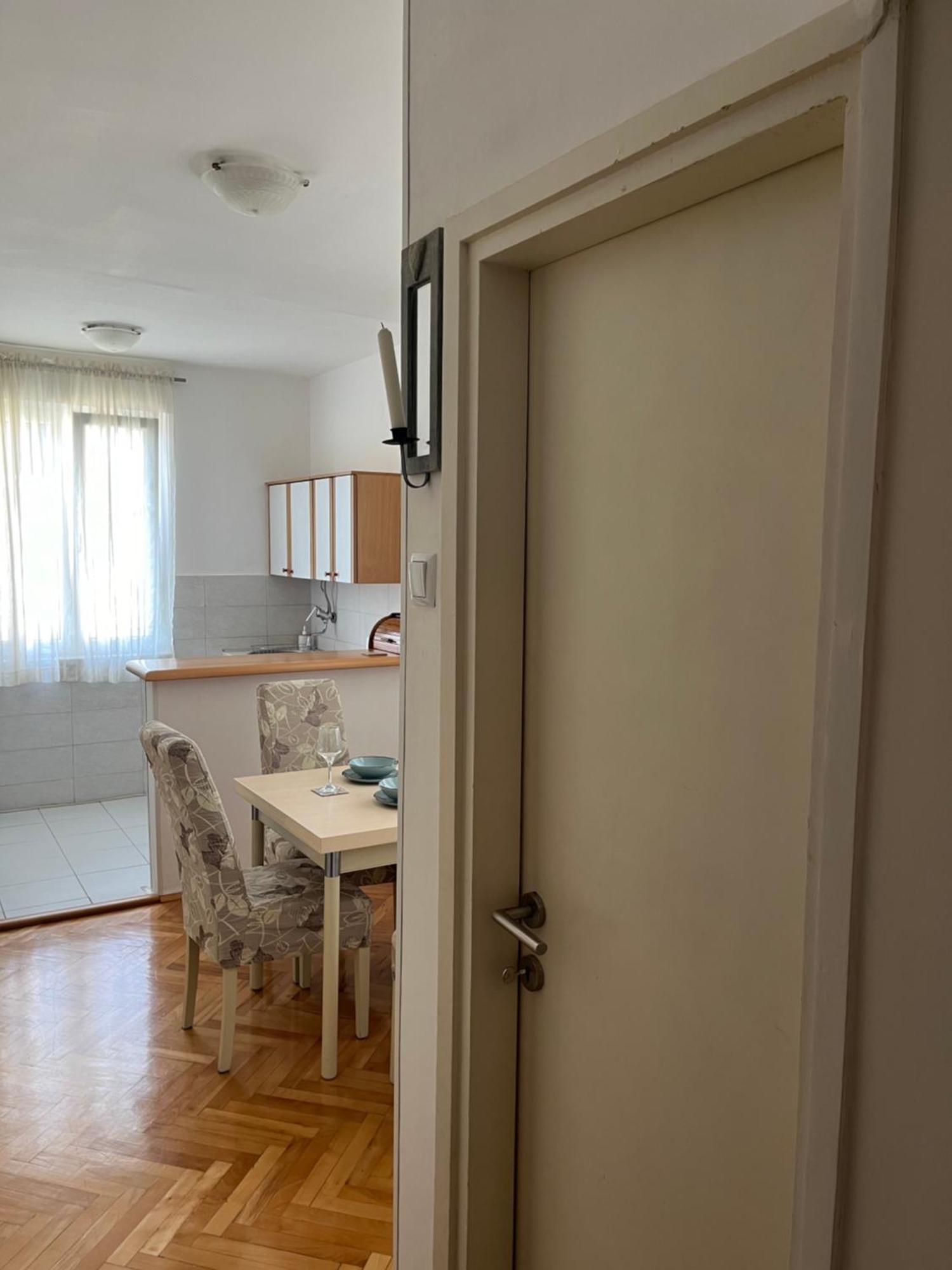 Cozy Apartment With The View Pluzine Luaran gambar